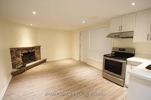 33 Carluke Cres #LOWER Photo 1 33 Carluke Cres #LOWER Photo 1