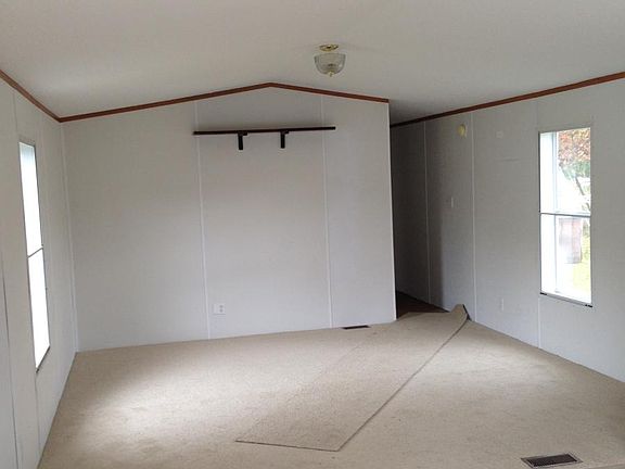 2nd image of 2423 Dick St Lot 2