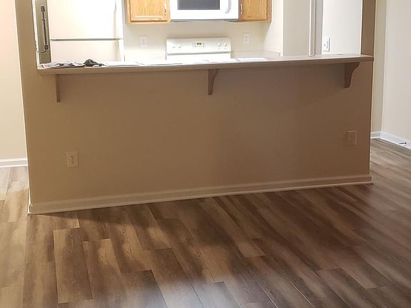 3rd image of 9387 Horse Castle Ct #2