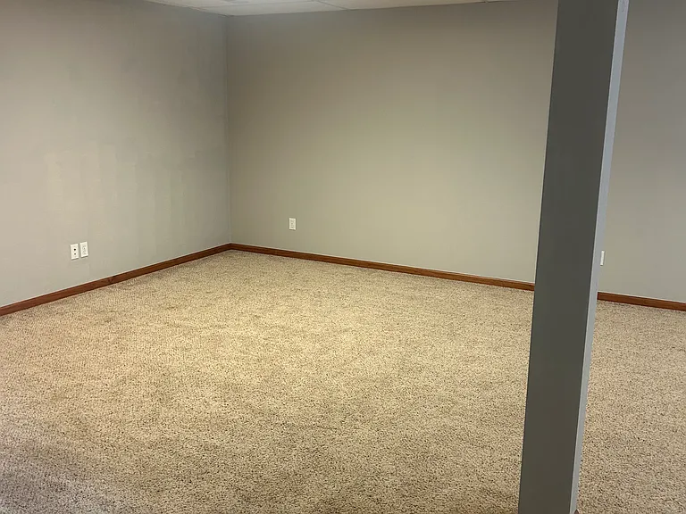 3738 Oxford Rd — Photo 8