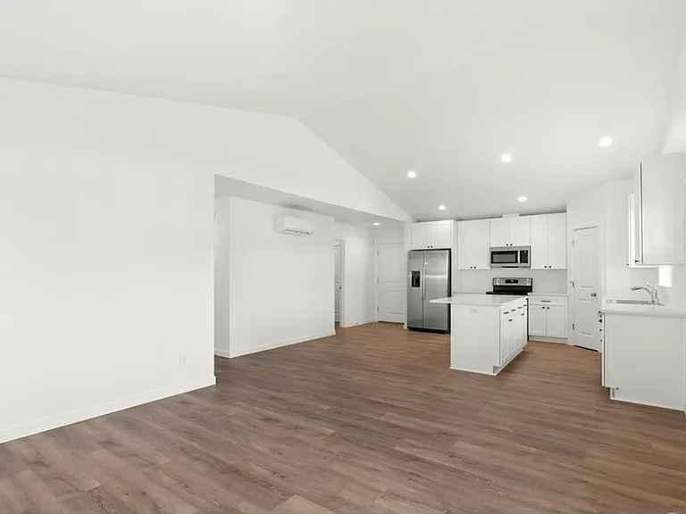 3000 Orange Ct — Photo 14