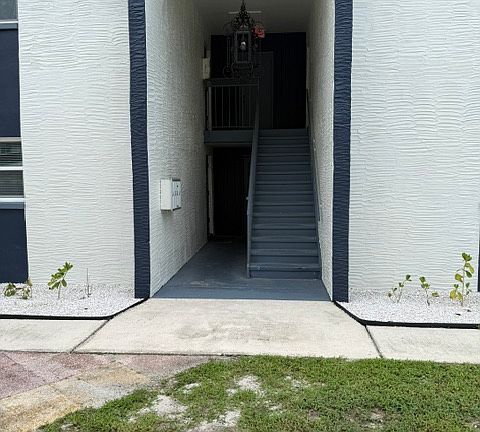 5th image of 439 76th Ave N Suite 1