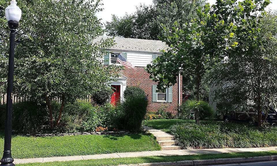 2nd image of 3241 6th St S