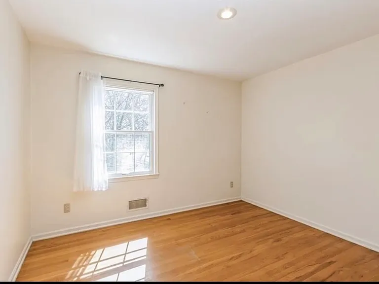 1028 Arno Rd — Photo 8