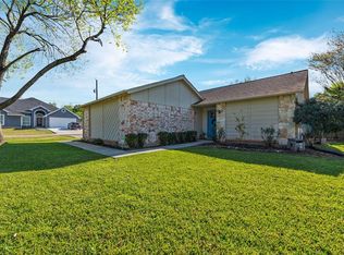 1105 Union Valley Dr, Pearland, TX 77581