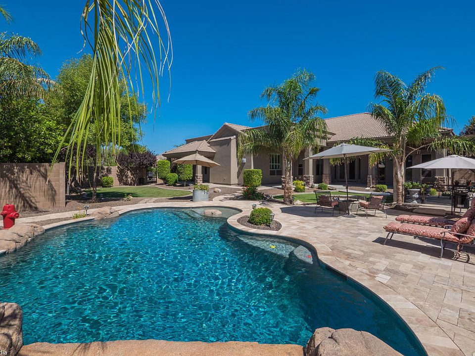 2nd image of 15305 E Via Del Rancho