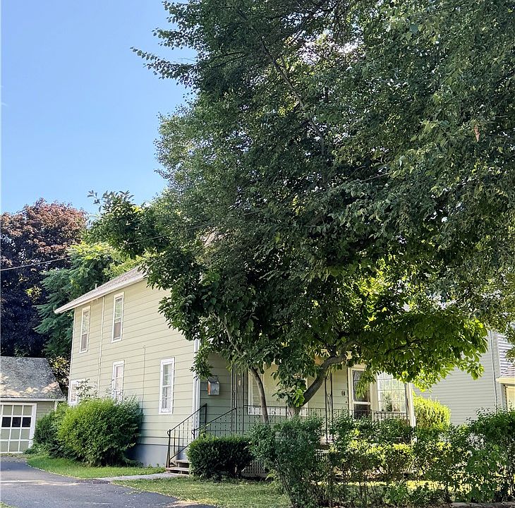 1st image of 764 Carpenter St