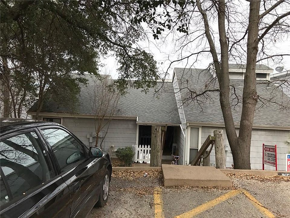 1st image of 652 Harbor Dr