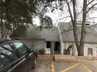 652 Harbor Dr, Azle, TX 76020
