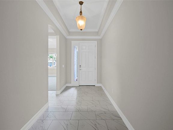 3rd image of 330 Deauville Cir