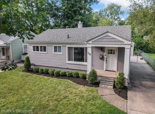 2221 Dallas Ave, Royal Oak, MI 48067