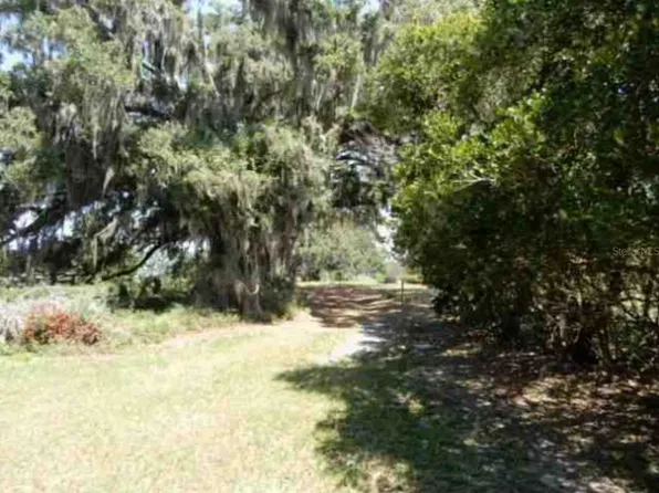 30416 Darby Rd, Dade City, FL 33525