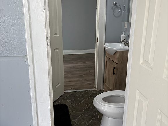 3rd image of 4232 Brooklyn Ave #4232