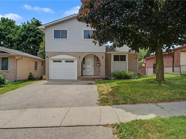 39 Southwood Dr, Kitchener, ON N2E 2E6