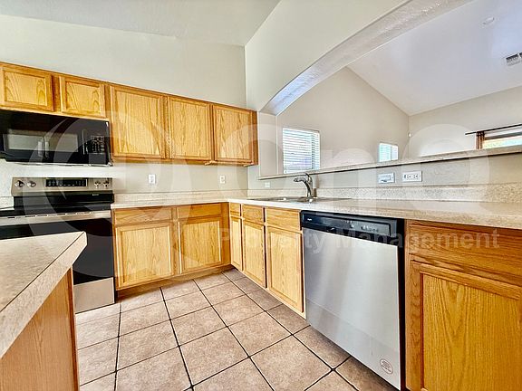 5th image of 3438 W Sunland Ave