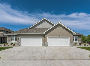 712 S Hemlock St, Gardner, KS 66030