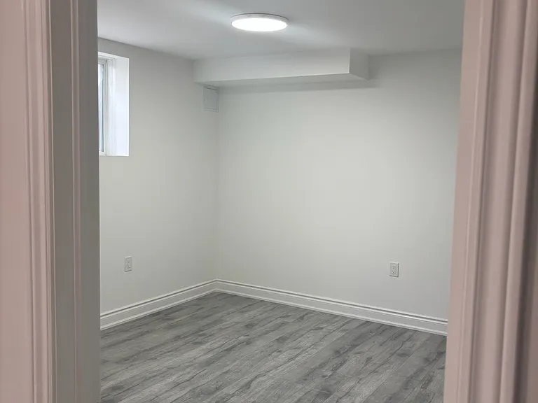 Shepherd Dr — Photo 10