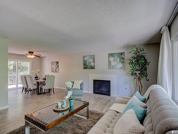 5th image of 7950 Surrey Ln