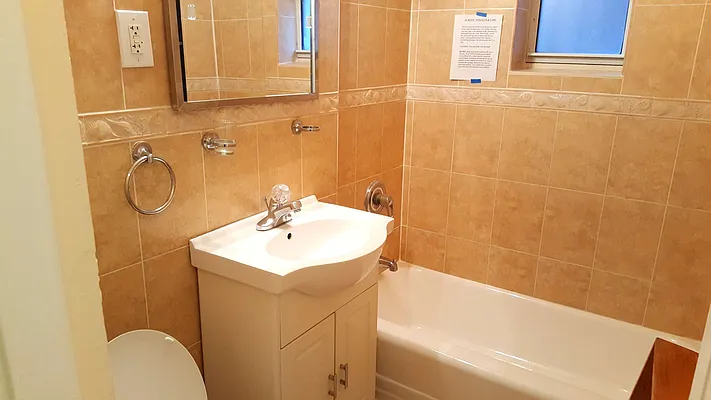 Rented by Realty Queens LLC | media 11