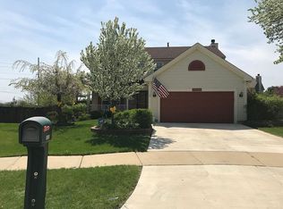 1908 Crossing Ct, Naperville, IL 60540