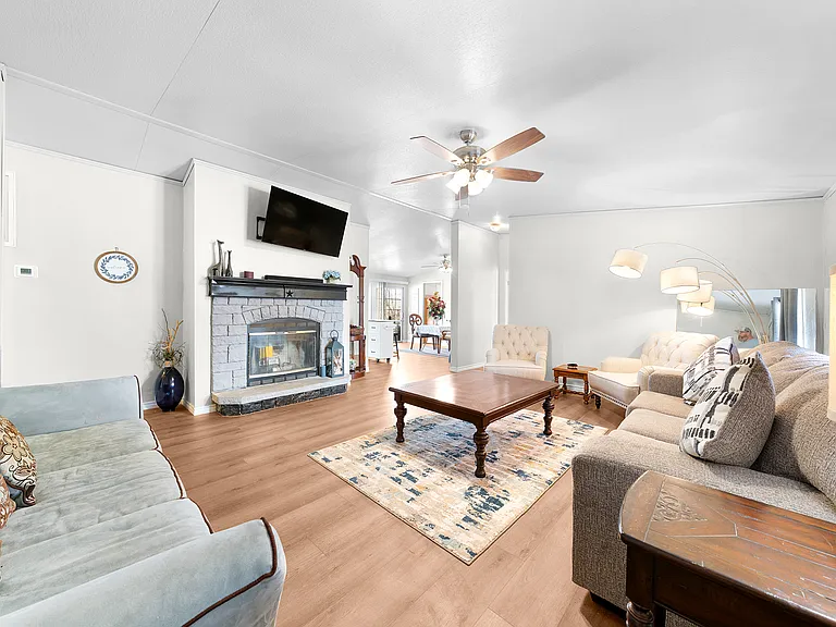 366 Tony Ln — Photo 17