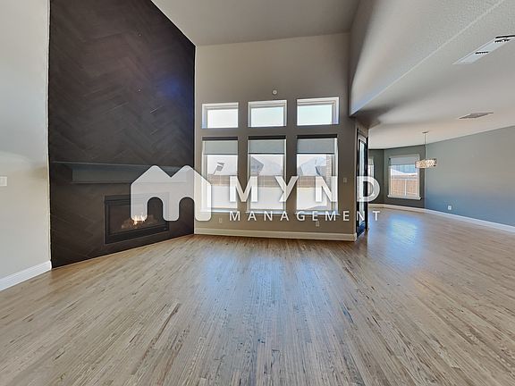 4th image of 2120 Shrewsbury Dr