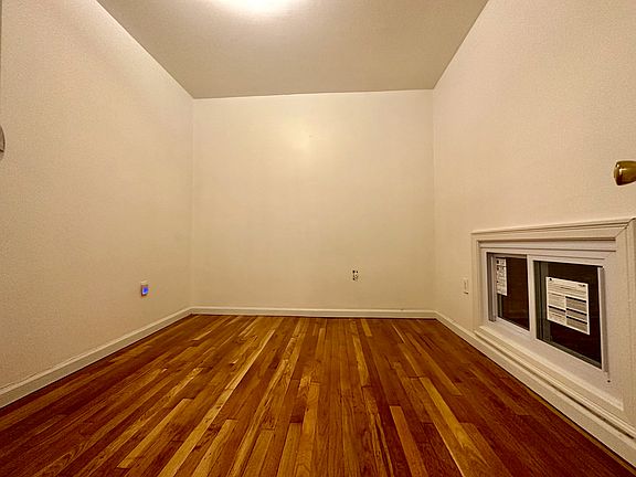 5th image of 235 E 33rd St #5
