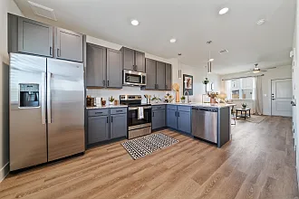 Lat Twenty7 Townhomes — Photo 31