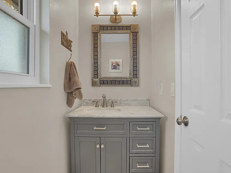 5825 Eggar Ct — Photo 22
