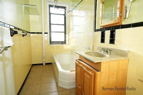 Rented by Norman Raindel, LREB | media 15