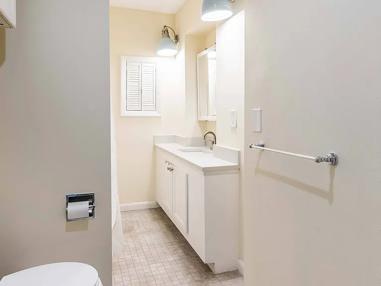 121 Salem St #2D — Photo 10