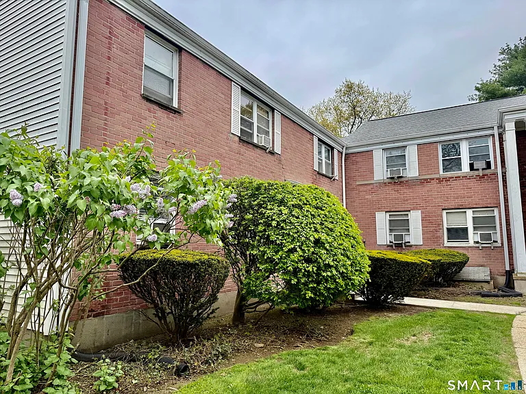 231 Seaton Rd #2 — Photo 28