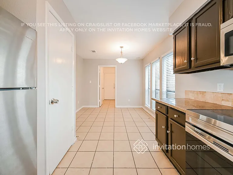 618 Melissa Ln — Photo 6