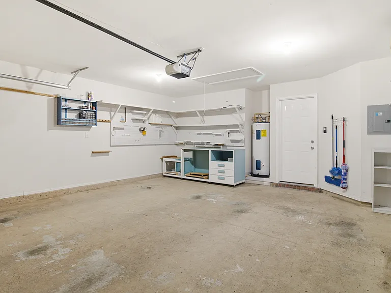 4759 Spears St — Photo 29