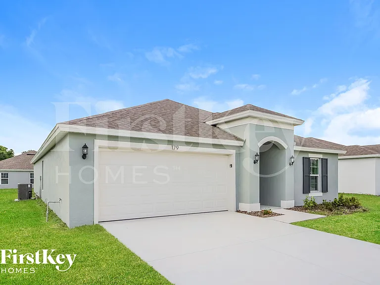 179 Southern Breeze Loop — Photo 2