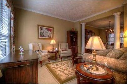4th image of 203 Park Creek Dr