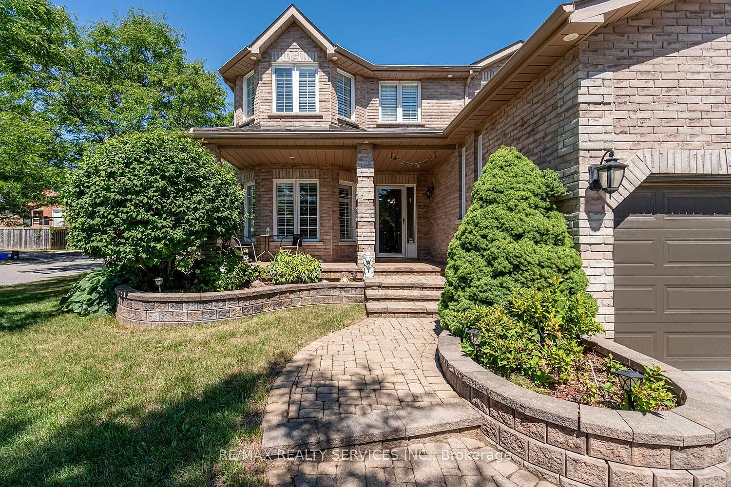 5 bed, $3,399 — Photo 4