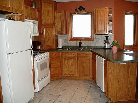 2nd image of 706 N University Dr