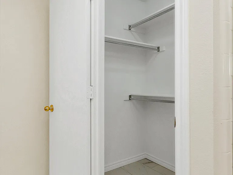 3133 Landover Dr — Photo 25