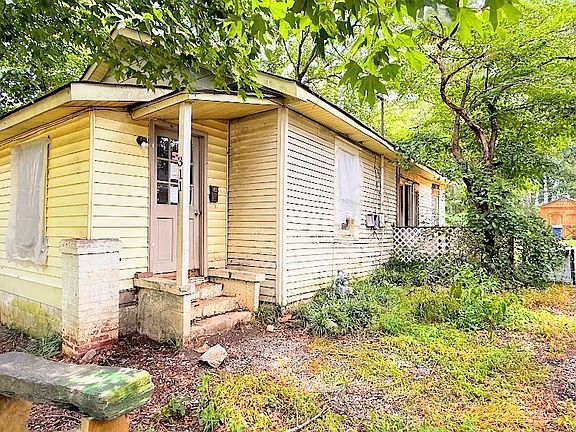 5th image of 311 Elm Cir