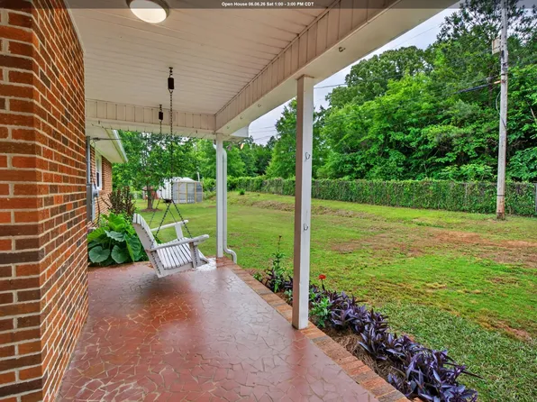 817 Taylor Cir, Sylacauga, AL 35150