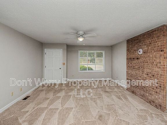 5th image of 1112 Pine Top Rd