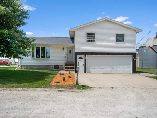 1258 Burns St, Reinbeck, IA 50669