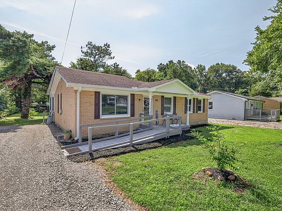 5th image of 109 Amber Lynn Cir
