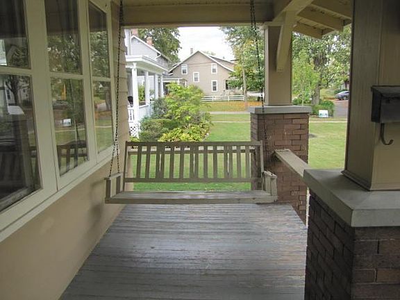 4th image of 33 S Vine St