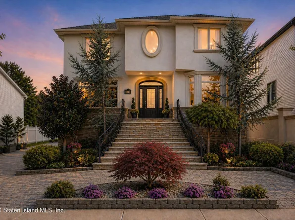 42 Mosely Ave, Staten Island, NY 10312