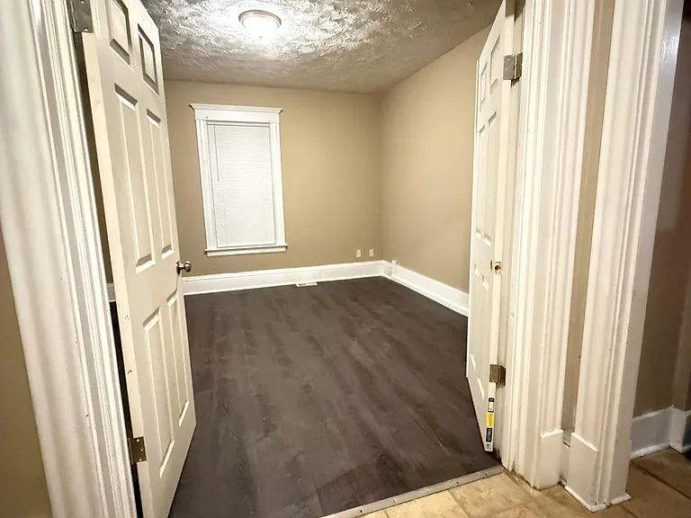 2823 Bryant Ave N — Photo 15