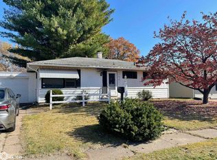 618 R Ln, Fort Madison, IA 52627