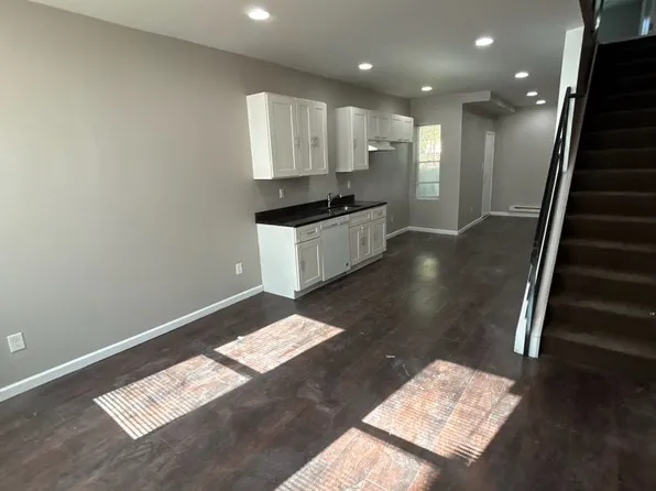 1835 E Monmouth St, Philadelphia, PA 19134