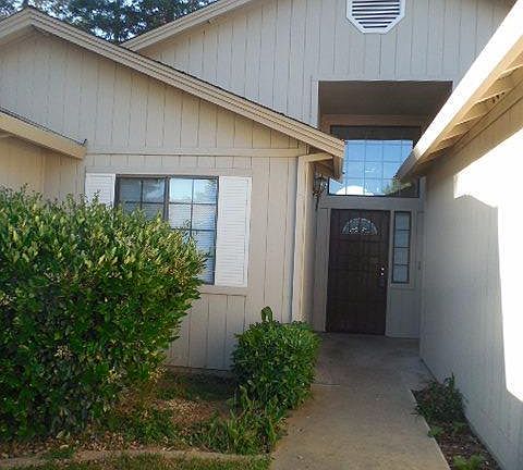 3rd image of 849 River Bluff Dr